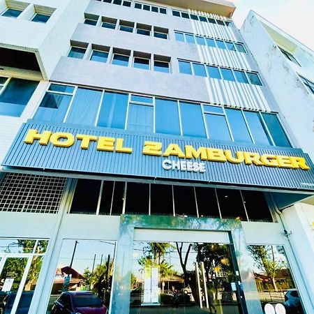 Hotel Zamburger Cheese Melaka Extérieur photo